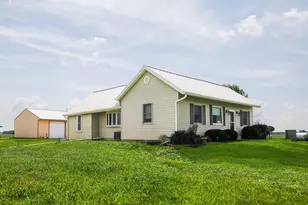 21505 Colfax St, Lowell, IN 46356 - Photo 2