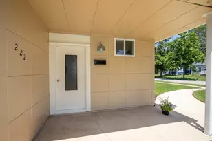 222 N Carroll Ave, Michigan City, IN 46360 - Photo 8