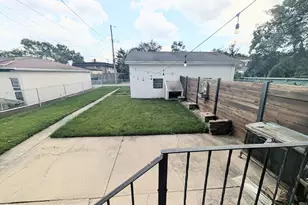 322 Beacon Pl, Munster, IN 46321 - Photo 12