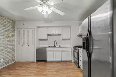404 Sable Drive, Valparaiso, IN 46385 - Photo 2
