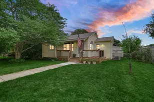 511 S Lawrence St, Hobart, IN 46342 - Photo 2