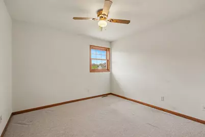 910 Doe Path Lane, Crown Point, IN 46307 - Photo 16
