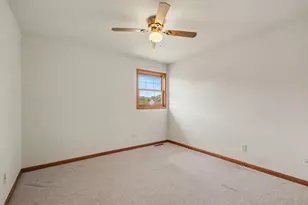 910 Doe Path Ln, Crown Point, IN 46307 - Photo 16