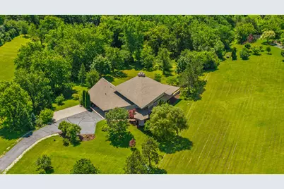 7035 E 83rd Avenue, Crown Point, IN 46307 - Photo 4