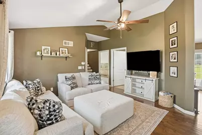 5406 W 175th Avenue, Lowell, IN 46356 - Photo 6