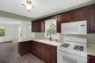 7806 Marshall St, Merrillville, IN 46410 - Photo 2