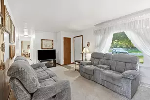 2823 Vermillion St, Lake Station, IN 46405 - Photo 4