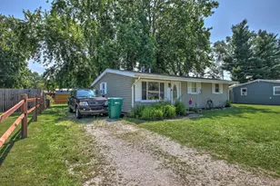 207 Lawndale Ave, La Porte, IN 46350 - Photo 12