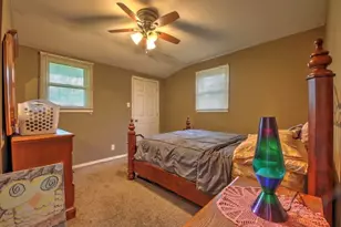 207 Lawndale Ave, La Porte, IN 46350 - Photo 8
