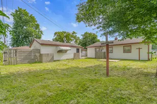 7204 Ohio Ave, Hammond, IN 46323 - Photo 24