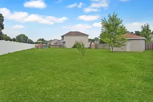 5534 Malibu Dr, Lowell, IN 46356 - Photo 2
