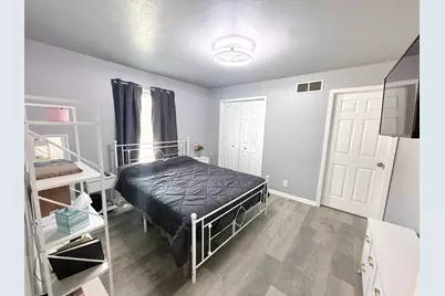 2244 W Taft Street, Gary, IN 46404 - Photo 12