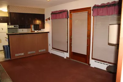 777 Memory Lane, Hobart, IN 46342 - Photo 4