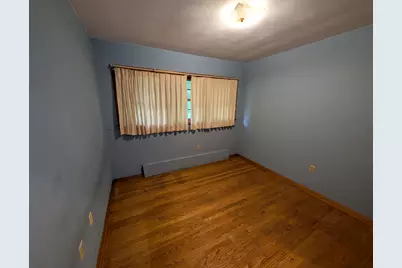 777 Memory Lane, Hobart, IN 46342 - Photo 18