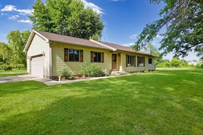 67 W 1050 N, Chesterton, IN 46304 - Photo 2