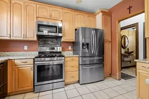109 Elmwood Pl, Crown Point, IN 46307 - Photo 10
