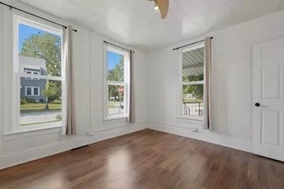 137 E Fulton Street, Michigan City, IN 46360 - Photo 10