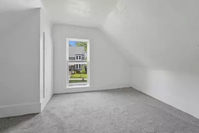 137 E Fulton Street, Michigan City, IN 46360 - Photo 16