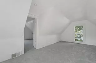 137 E Fulton St, Michigan City, IN 46360 - Photo 14