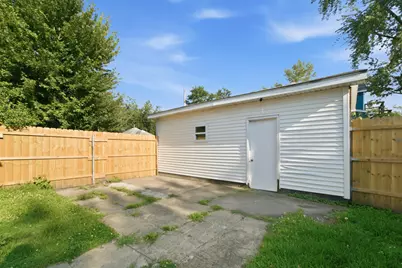 137 E Fulton Street, Michigan City, IN 46360 - Photo 24