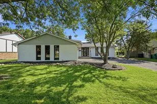 1109 Azalea Dr, Munster, IN 46321 - Photo 2