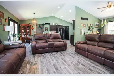 1174 E 1275 N, Wheatfield, IN 46392 - Photo 10