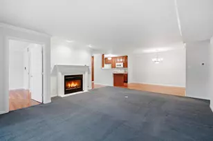 1640 White Oak Cir, Munster, IN 46321 - Photo 8
