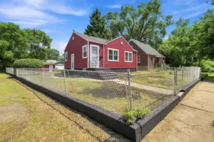 1001 Utah St, Gary, IN 46403 - Photo 2