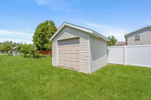 2994 Barberry Dr, Hobart, IN 46342 - Photo 24