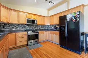 2994 Barberry Dr, Hobart, IN 46342 - Photo 8