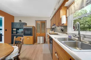 116 Hummingbird Ct, Trail Creek, IN 46360 - Photo 8