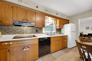 116 Hummingbird Ct, Trail Creek, IN 46360 - Photo 10