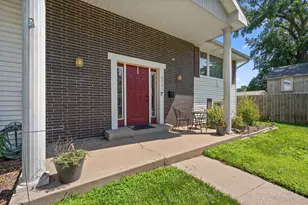2731 40th Pl, Highland, IN 46322 - Photo 2