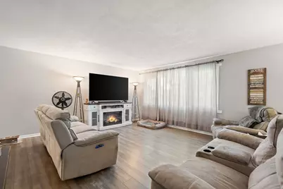 2731 40th Place, Highland, IN 46322 - Photo 4