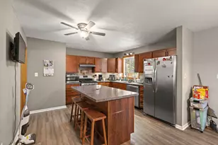 2731 40th Pl, Highland, IN 46322 - Photo 8
