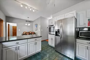101 Lolabell Dr W, Valparaiso, IN 46385 - Photo 22