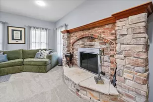 101 Lolabell Dr W, Valparaiso, IN 46385 - Photo 16