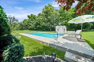 101 Lolabell Dr W, Valparaiso, IN 46385 - Photo 10
