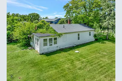 9409 W 77th Avenue, Schererville, IN 46375 - Photo 2
