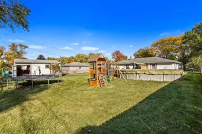 7562 Montana Street, Merrillville, IN 46410 - Photo 16