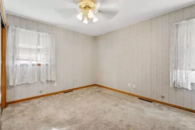 7562 Montana Street, Merrillville, IN 46410 - Photo 8