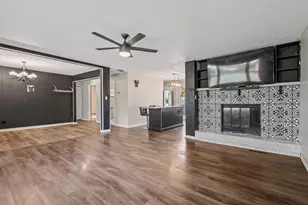7562 Montana St, Merrillville, IN 46410 - Photo 8