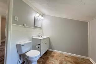 304 N Lincoln St, Hebron, IN 46341 - Photo 6