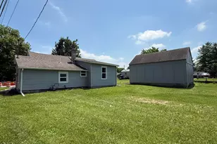 304 N Lincoln St, Hebron, IN 46341 - Photo 14