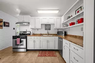 509 E Jefferson St, Westville, IN 46391 - Photo 8