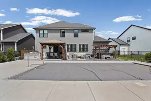 929 Galway St, Crown Point, IN 46307 - Photo 6