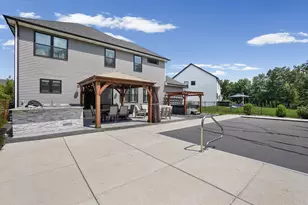 929 Galway St, Crown Point, IN 46307 - Photo 10