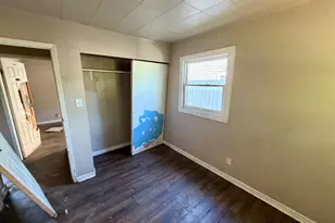 3722 W 20th Pl, Gary, IN 46404 - Photo 10