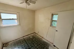 1453 W 17th Ave, Gary, IN 46407 - Photo 12