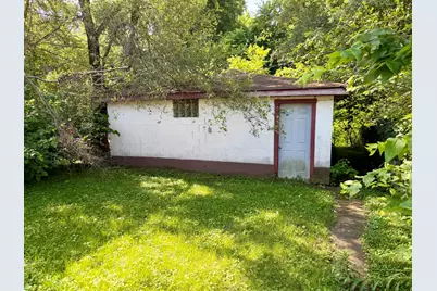 1453 W 17th Avenue, Gary, IN 46407 - Photo 4
